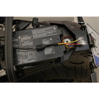 Kép: Highsider hátsó lámpa adapterkábel bmw