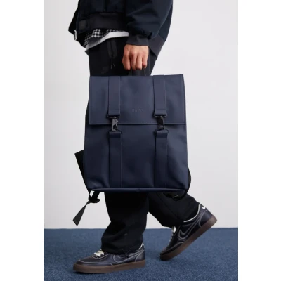 Kép: Rains BAG Unisex Hátizsák, Méret: One Size, Navy