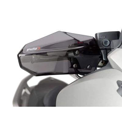 Kép: Puig sötét színezésű kézvédő Yamaha T Max 530 (2012 )