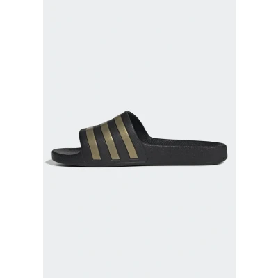 Kép: adidas Performance Adilette AQUA Strandpapucsok és szandálok gyerekeknek, Méret: 38, Footwear whiteCipő